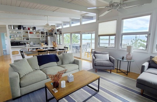 Indian Neck Heights House | Indian Neck 5BD Waterfront-A/C, Stairs to Bay Beach, Tennis, Amazing Sunset & Water Views