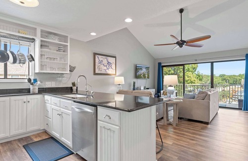 Osage Beach Condo | Indian Pointe Lake View - Pets!