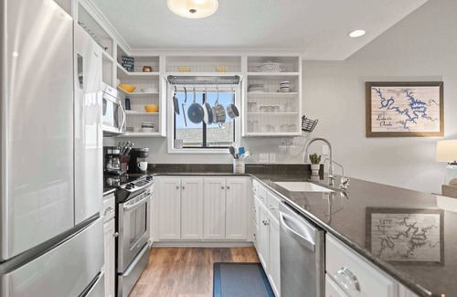 Osage Beach Condo | Indian Pointe Lake View - Pets!