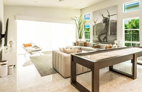 Indian Wells House | Indian Wells Luxury w Private Pool & Shuffleboard