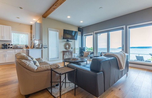 Indianola House | Indianola Beach House - A Puget Sound WATERFRONT Home!