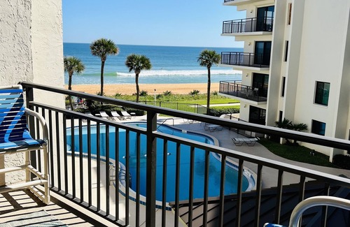 Ormond Beach Condo | Indies House Sought After Beachfront Condo w Pool near shopping and restaurants