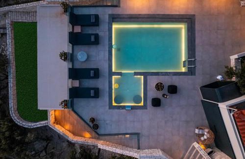 Heraklion Apartment | Indigo Villa with private Pool-Gym-Sauna-BBQ by Hospi