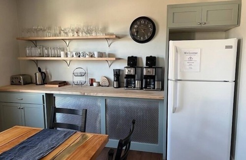 Hillman House | Indoor pickle ball + sauna at lakeside 13BR house, Lakeside Property with Indoor Pickle Ball!
