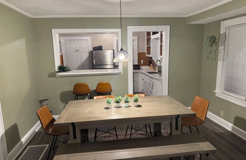 Indianapolis House | Indy Bungalow-Near Butler & Broad Ripple-Hot Tub!
