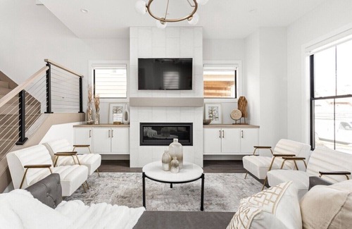 Kennedy King House | Indy Opulence: Luxe 5BR Near Downtown