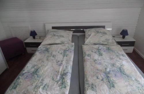 Stickenbuttel Apartment | Ines und Frank Kronsberg