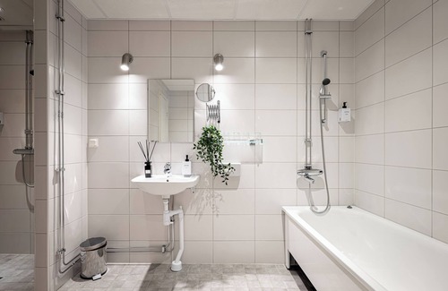 Jarva Hotel | Injoy Premium Solna