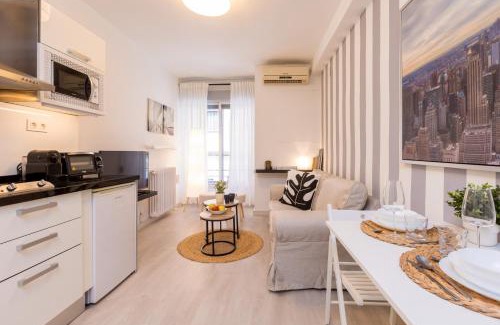 Camino de Ronda Apartment | Inmyhome Pedro Antonio Studio