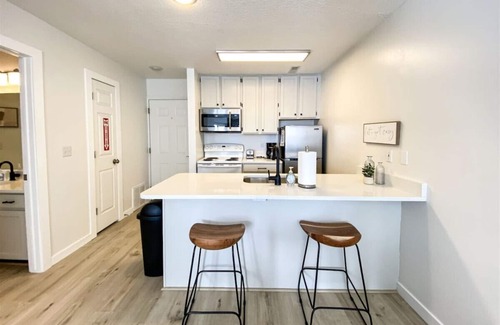 Harbor Village Condo | Inn Building Condo #213 Pet friendly, Patio view!