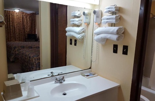 Hamel Hotel | Innkeeper Motel Hamel