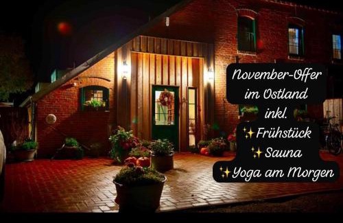 Borkum Hotel | INSEL-LAND-HOTEL MICHAELSEN im November Morgen-Yoga u Sauna inkl