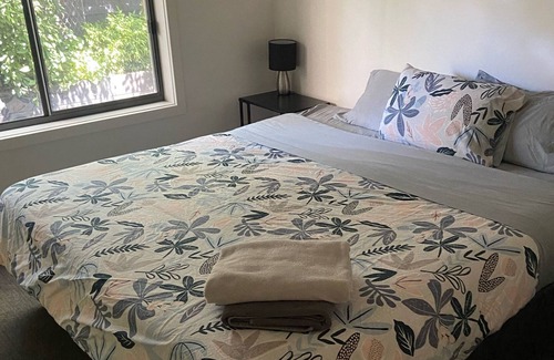 Alfredton House | Insignia Golfing Estate- Regal Retreat sleeps 10+