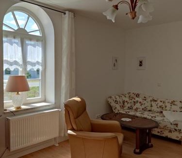 Dobbin-Linstow House | Inspektorenhaus Dobbin Ferienpension