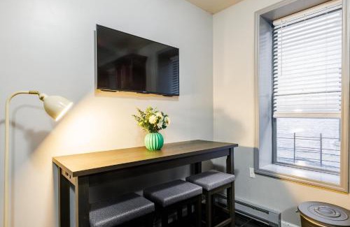 Manhattan Valley Apartment | Inspire the Vibrant Energy of the UWS