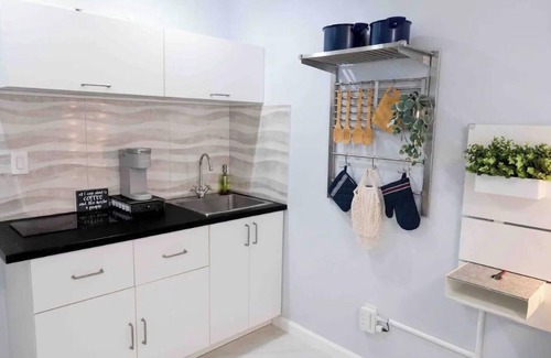 Regal Palms House | Insta-worthy getaway near Disney w/free parking!π