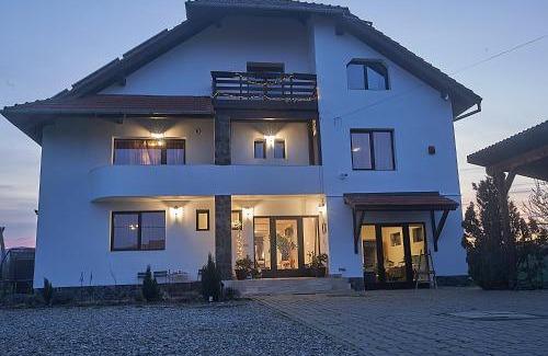 Cristian House | Insula Christiana