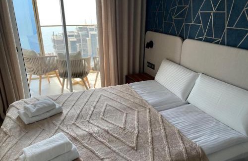Cala Apartment | Intempo Sea View by Leo Apartments