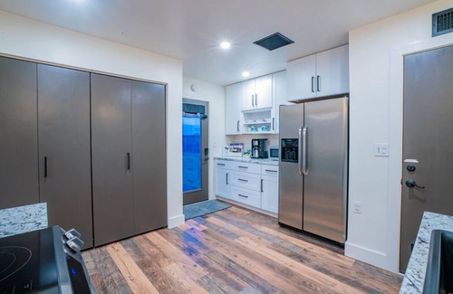 Lake Havasu City House | Intimate retreat for two with star gazing from the spa.