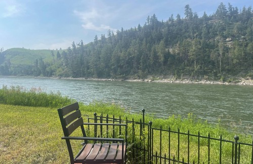 Columbus Cabin | Intimate Yellowstone River Property - Cabin/Camping or both!
