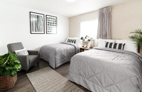 Leon Valley Hotel | InTown Suites Extended Stay San Antonio TX - Leon Valley South
