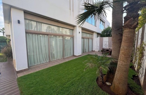 Settat Villa | Inviting 5-Bedroom Villa in Casablanca – Your Home Away from Home