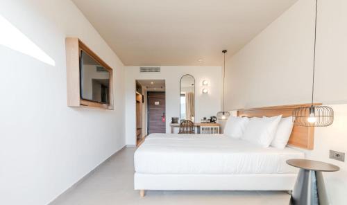 Dassia Hotel | Iolida Corfu Resort & Spa by Smile Hotels