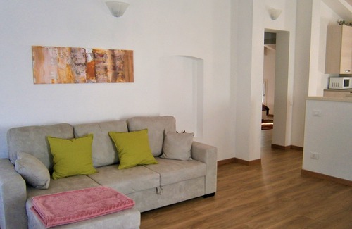 Peraga Apartment | Iris Apartment in Padova Est a few km from Venice and the Euganean Hills