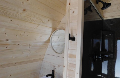 Eureka Springs Cottage | Iris Hill Glamping -"Ted" pod - 5th night FREE