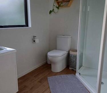 Raglan Apartment | Ironsands Beach Stay - new home - central
