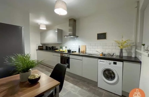 Manchester House | Irwell Stays - Afton House