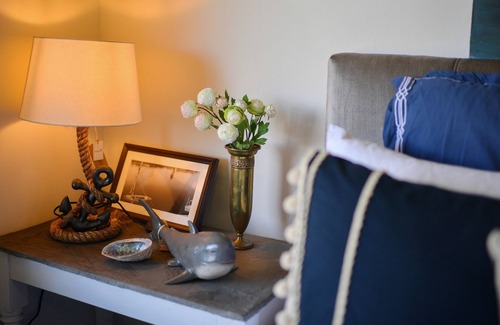 Kingseat Other | Irwin s Lodge - City Meets Country & Stylish