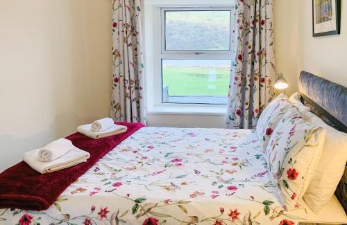Caernarfon House | Isallt