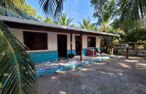 Rosario Islands House | Isla Grande Eco-Hostal