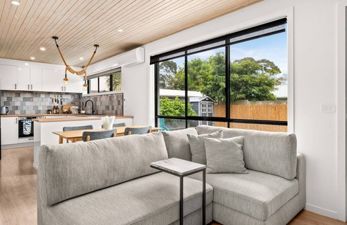 Cowes House | Island Breeze Beach House