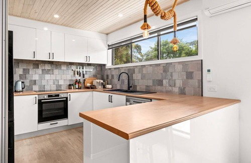 Cowes House | Island Breeze Beach House