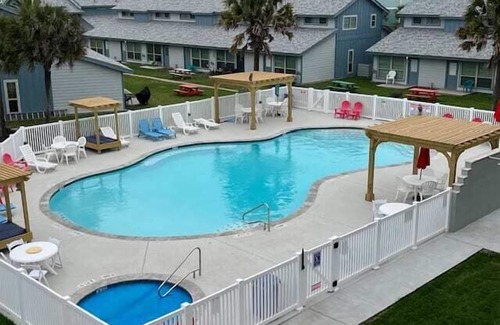 Port Aransas Condo | Island Dunes Condo's-#1105-One Block from Beach.