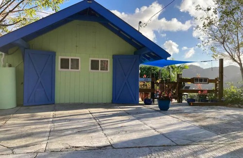 Ajax Peak Apartment | Island Escape for Two, Class and Comfort