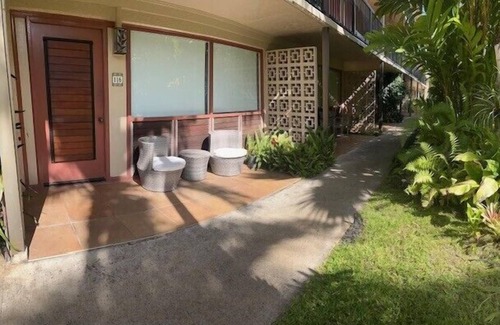 Poipu Condo | Island furnishings add to the tropical ambience of this studio-style condo.