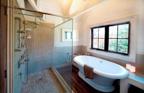 Tuckasegee Cabin | “Island Lodge” Surrounded By Water- Private Peninsula/Island Great Decks