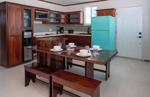 Caye Caulker Hotel | Island Magic Villas