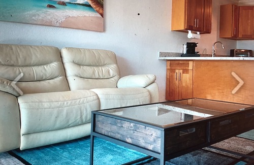 Ualapue Condo | ISLAND OF MOLOKAI nWAVECREST A BUILDINGnSTEPS FROM OCEANn100+ PER NT /10 NT MIN