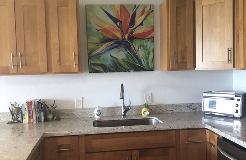 Ualapue Condo | ISLAND OF MOLOKAI nWAVECREST A BUILDINGnSTEPS FROM OCEANn100+ PER NT /10 NT MIN