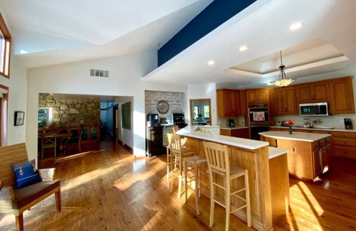 Saint Paul Park Cabin | Island retreat on 15 acres of a national park
