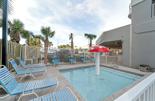 Gulf Shores Condo | Island Royale 403 by Liquid Life