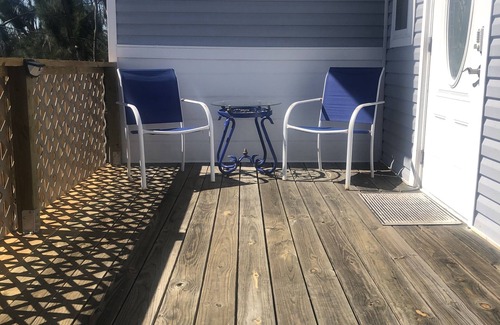 Saint James City Cottage | Island TreeTop House, Pet friendly