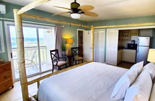 Estate Contant House | Island View Guest House # 14