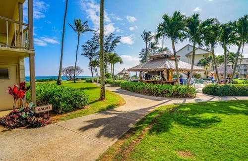 Wailua Hotel | Islander on the Beach 121