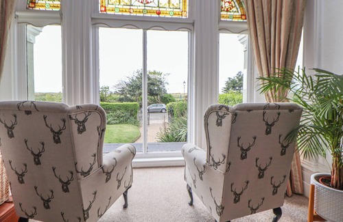 Waterloo Cottage | Ismay Dining Room Suite - Titanic Interest