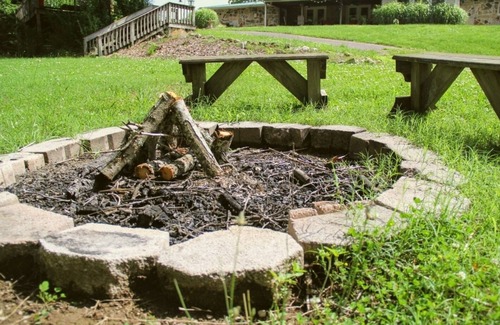 La Follette House | 🚤 ISOLATION VACATION! Lakefront Getaway w/Dock, Hot-Tub, Pool Table